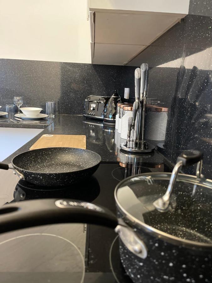 Yo Room! Apartments- Next To City Centre Apartment - With Free Parking Leicester Exterior photo