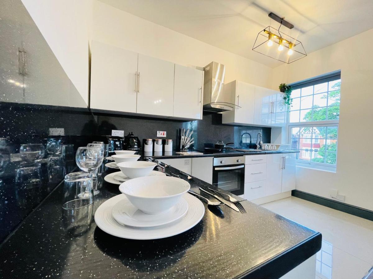 Yo Room! Apartments- Next To City Centre Apartment - With Free Parking Leicester Exterior photo